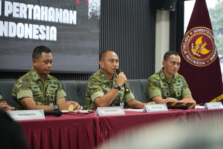 Latihan Dasar Kemiliteran (Latsarmil) bagi Sarjana Penggerak Pembangunan Indonesia (SPPI) calon pengelola Koperasi Desa/Kelurahan Merah Putih (KDKMP) dan Koperasi Nelayan Merah Putih (KNMP) menjadi Latihan Pembekalan Bela Negara dan Manajerial.